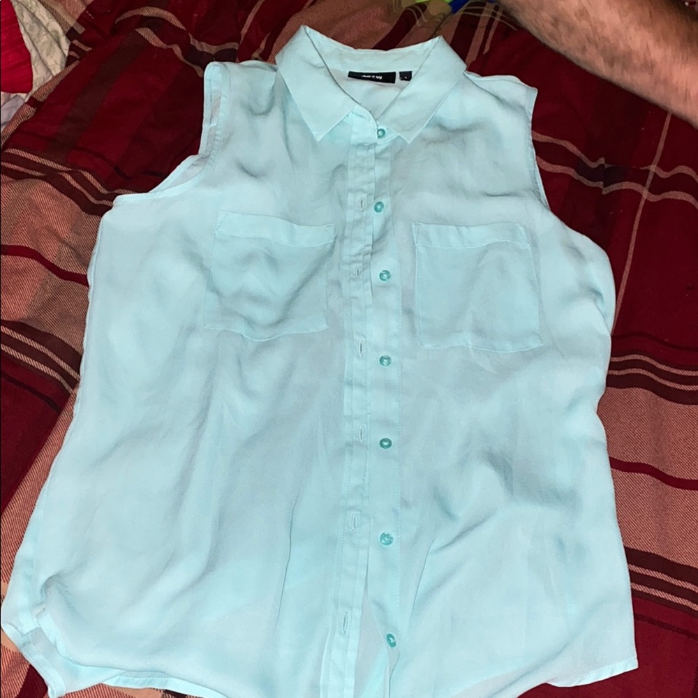 Apt. 9 Light Blue Sleeveless Blouse (99)
